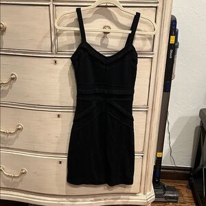 Akualani Elegant Black Dress